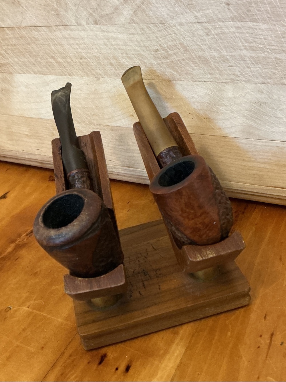 Wooden Tobacco Pipe Stand w/ two Brigham Pipes